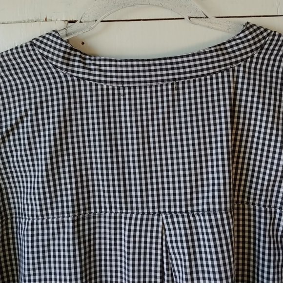 Studio West Black & White Gingham Top w/Red Roses - Picture 9 of 11